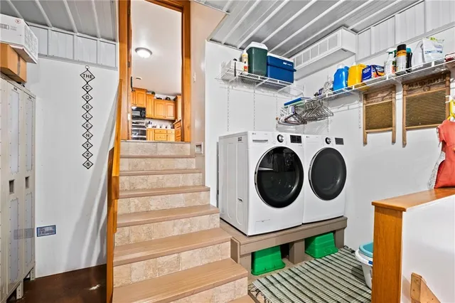 $1,450,000 | 3600 Northeast State Highway West, Unit RURAL, Weatherby, MO 64497