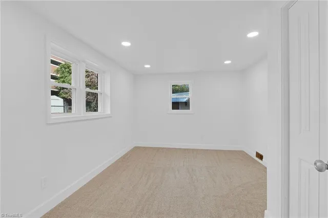 $328,900 | 837 Willow Place, High Point, NC 27260