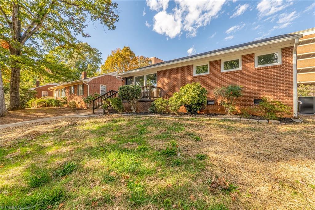 837 Willow Place High Point, NC 27260 - Photo 3 of 38