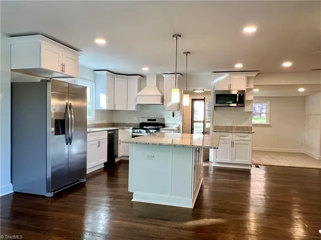 $328,900 | 837 Willow Place, High Point, NC 27260