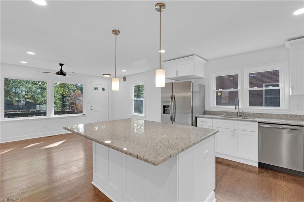 837 Willow Place High Point, NC 27260 - Photo 5 of 38