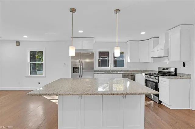 $328,900 | 837 Willow Place, High Point, NC 27260