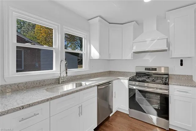 $328,900 | 837 Willow Place, High Point, NC 27260