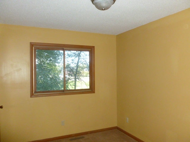 1627 Ridge Road Iowa City, IA 52240 - Photo 9 of 14 Gallery Image 9