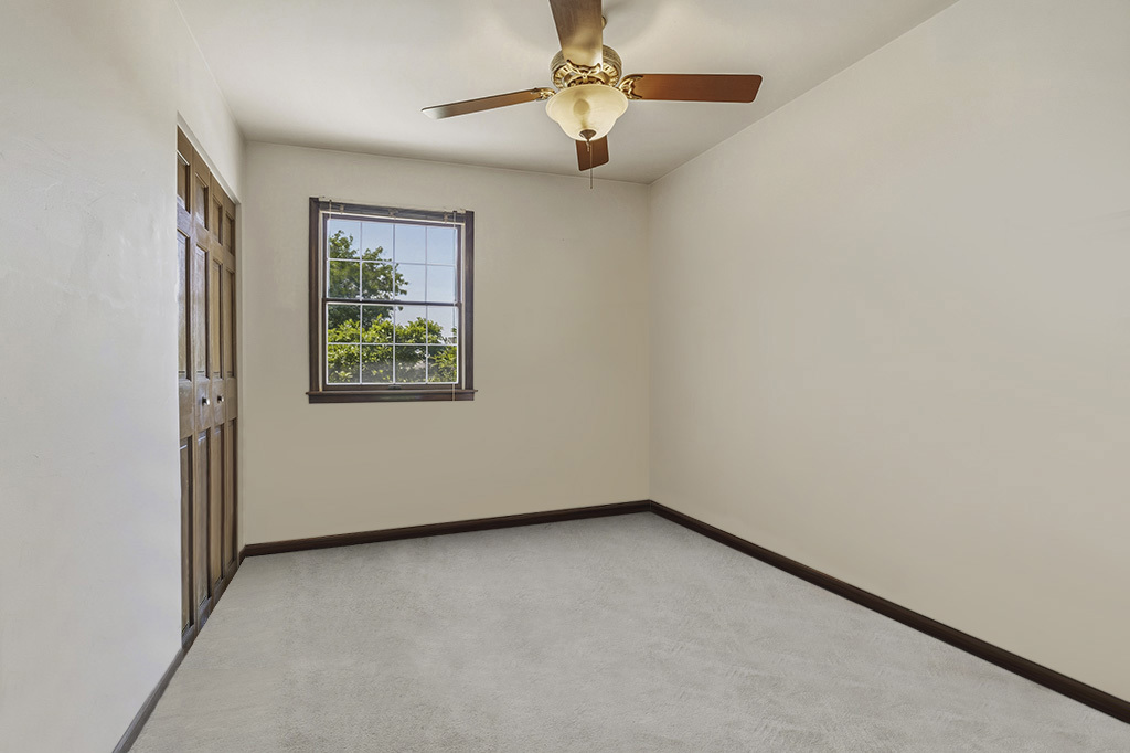 403 Sara Avenue Lemont, IL 60439 - Photo 22 of 27