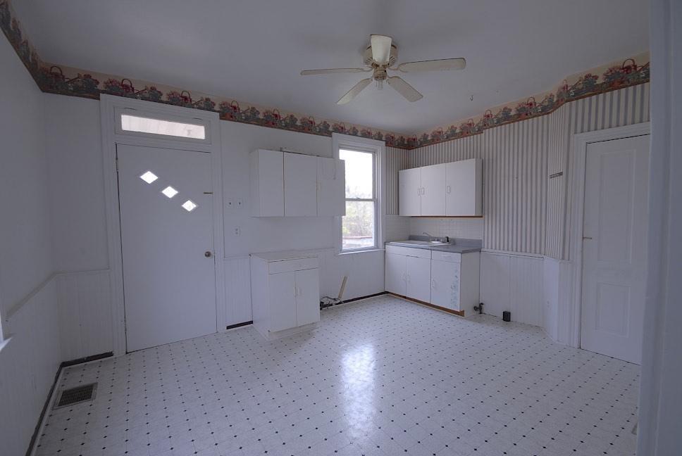 1417 Brownfield Road Uniontown, PA 15401 - Photo 7 of 17