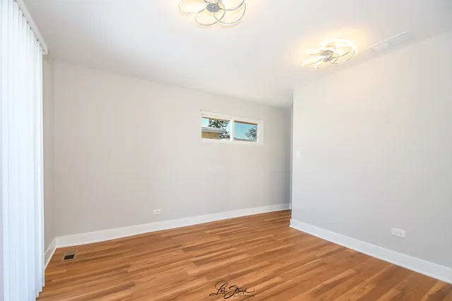 $359,900 | 8101 South Oketo Avenue, Bridgeview, IL 60455