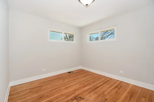 $359,900 | 8101 South Oketo Avenue, Bridgeview, IL 60455