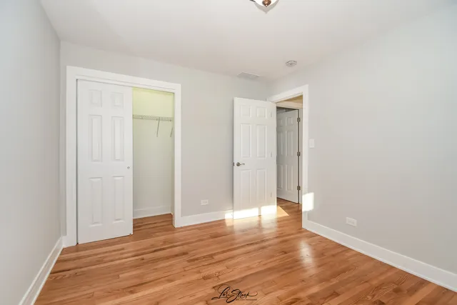 $359,900 | 8101 South Oketo Avenue, Bridgeview, IL 60455