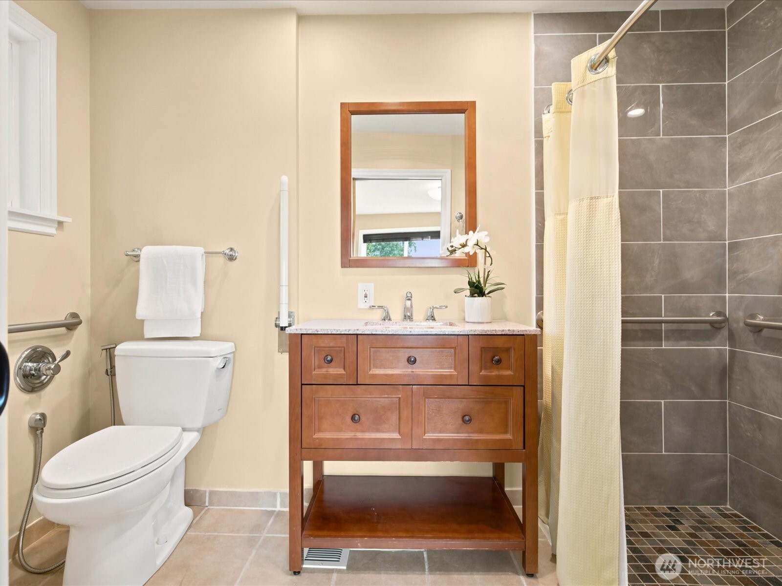 10222 Northeast 198th Street Bothell, WA 98011 - Photo 22 of 40