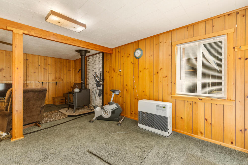 29909 Pelican Butte Road Klamath Falls, OR 97601 - Photo 5 of 31 Gallery Image 5