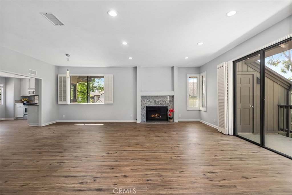 16 Rainbow Ridge, Unit 40 Irvine, CA 92603 - Photo 12 of 49 Wide open space for dining and living and any combination of the two