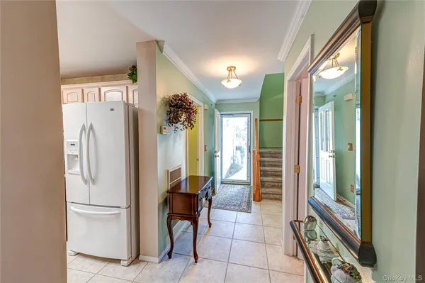 $635,000 | 210 Erik Drive, East Setauket, NY 11733