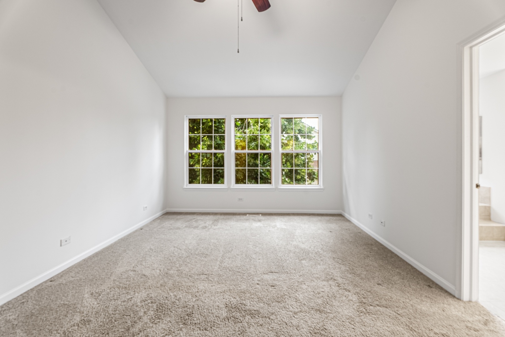 2136 Colonial Street Aurora, IL 60503 - Photo 34 of 69 Gallery Image 34