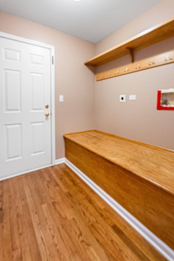 2136 Colonial Street Aurora, IL 60503 - Photo 42 of 69 Gallery Image 42