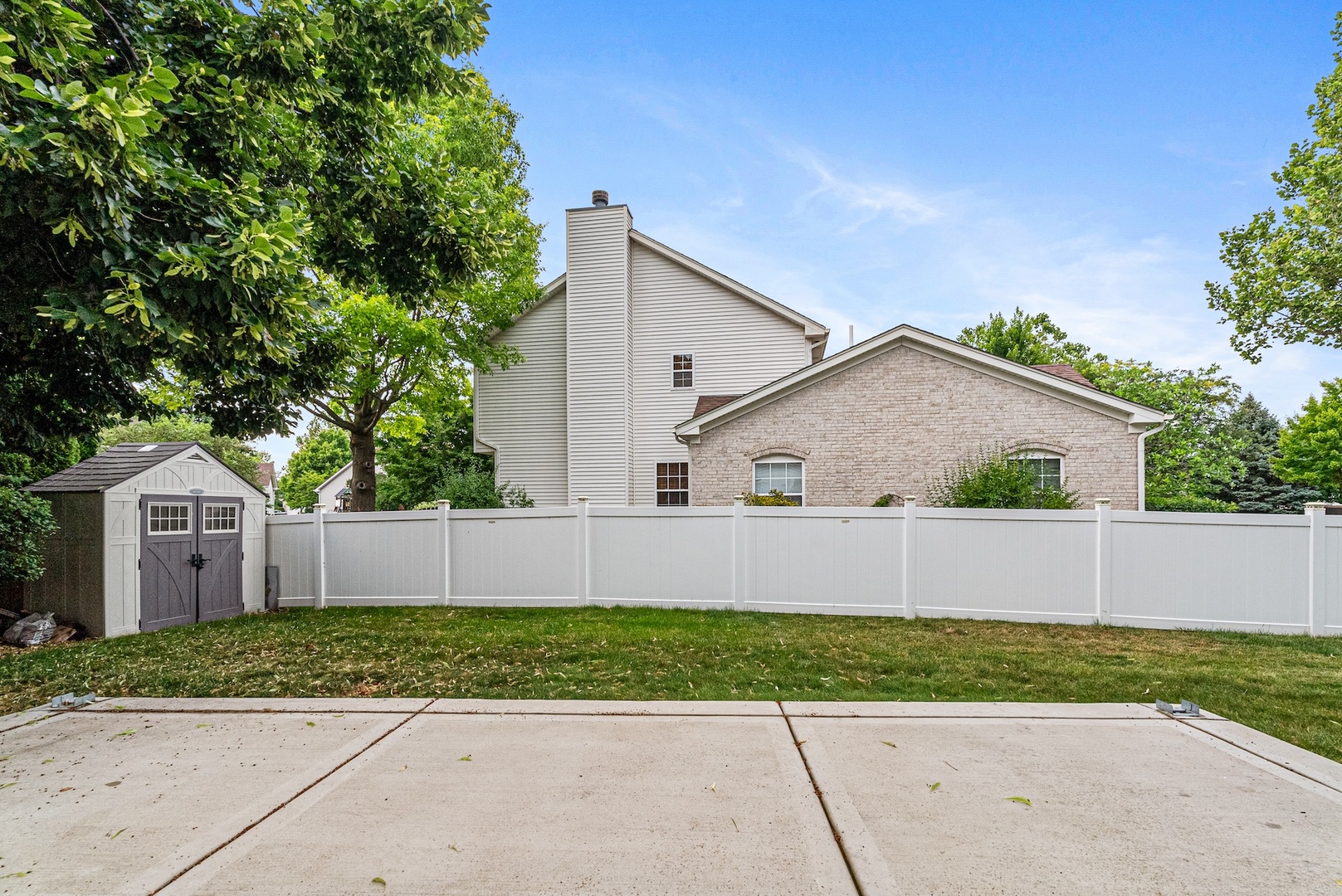 2136 Colonial Street Aurora, IL 60503 - Photo 65 of 69 Gallery Image 65