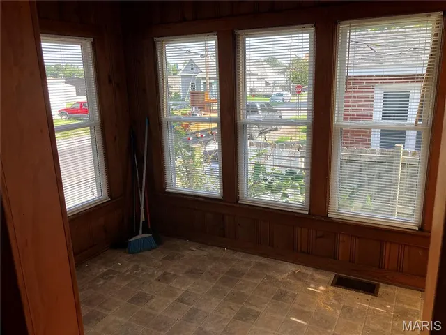 $68,900 | 204 South Douglas Street, West Frankfort, IL 62896