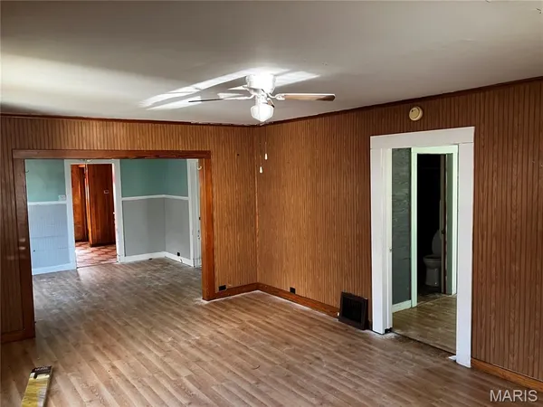 $67,900 | 204 South Douglas Street, West Frankfort, IL 62896