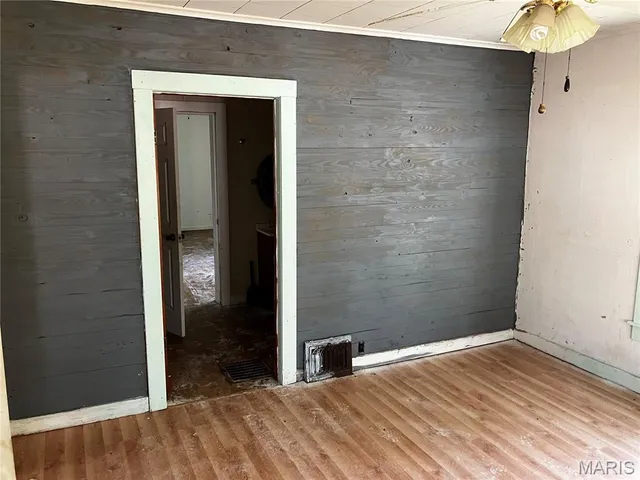 $68,900 | 204 South Douglas Street, West Frankfort, IL 62896