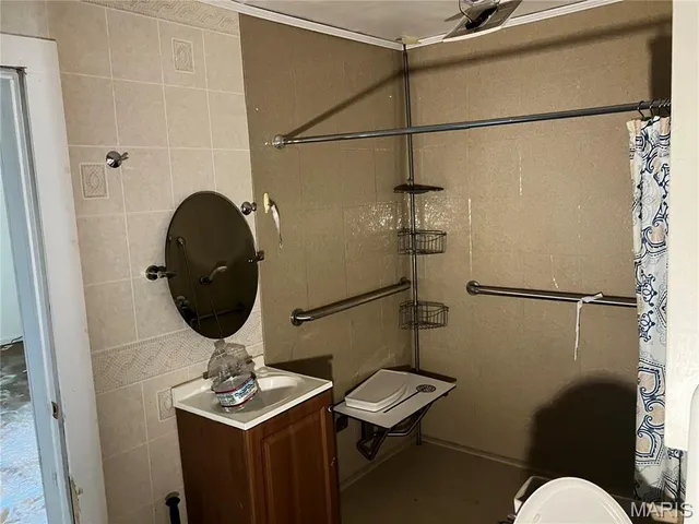 $68,900 | 204 South Douglas Street, West Frankfort, IL 62896