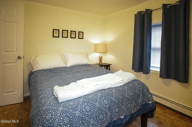 $2,000 | 10 Newark Street, Saratoga Springs, NY 12866