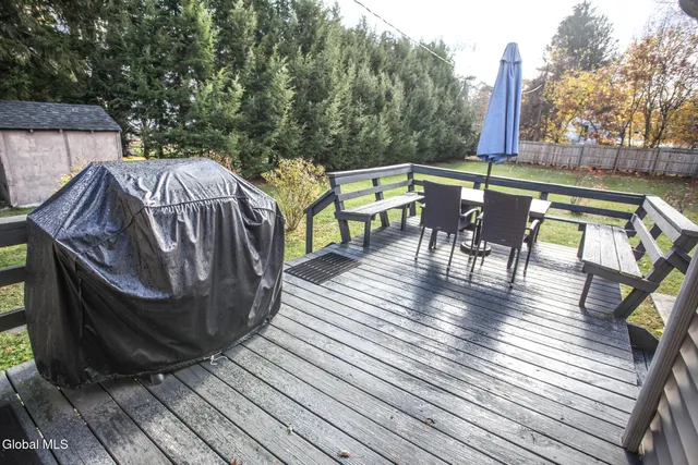 $2,000 | 10 Newark Street, Saratoga Springs, NY 12866