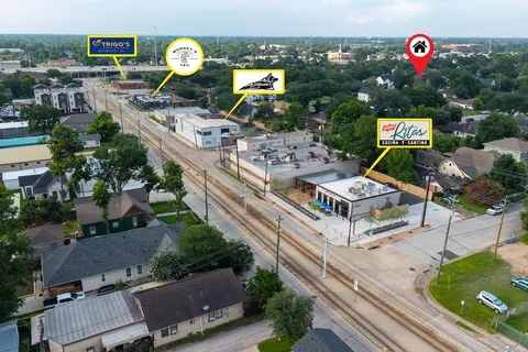$1,399,900 | 309 Avenue Of Oaks Street, Houston, TX 77009