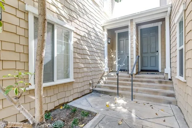 a view of a house with a outdoor space