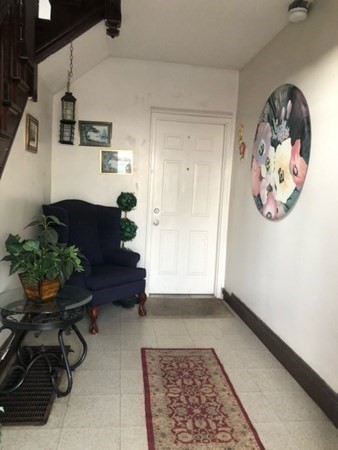 46 Ringgold Street Springfield, MA 01107 - Photo 5 of 42 Gallery Image 5