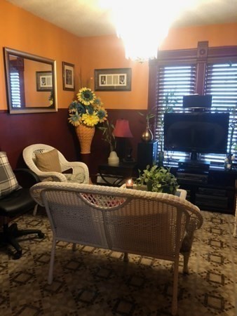 46 Ringgold Street Springfield, MA 01107 - Photo 6 of 42 Gallery Image 6