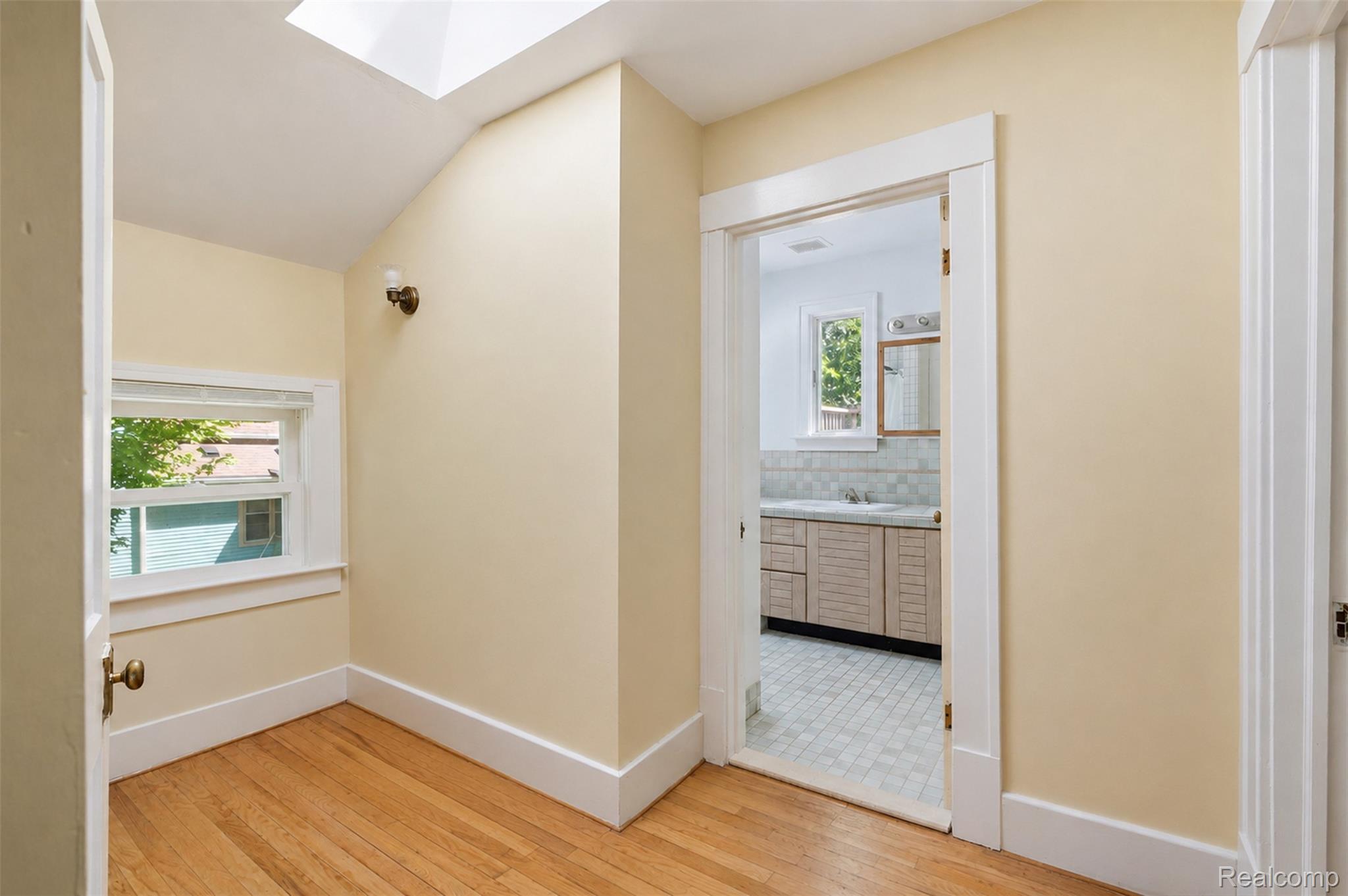 604 Spring Street Ann Arbor, MI 48103 - Photo 11 of 21 staging (9).jpg