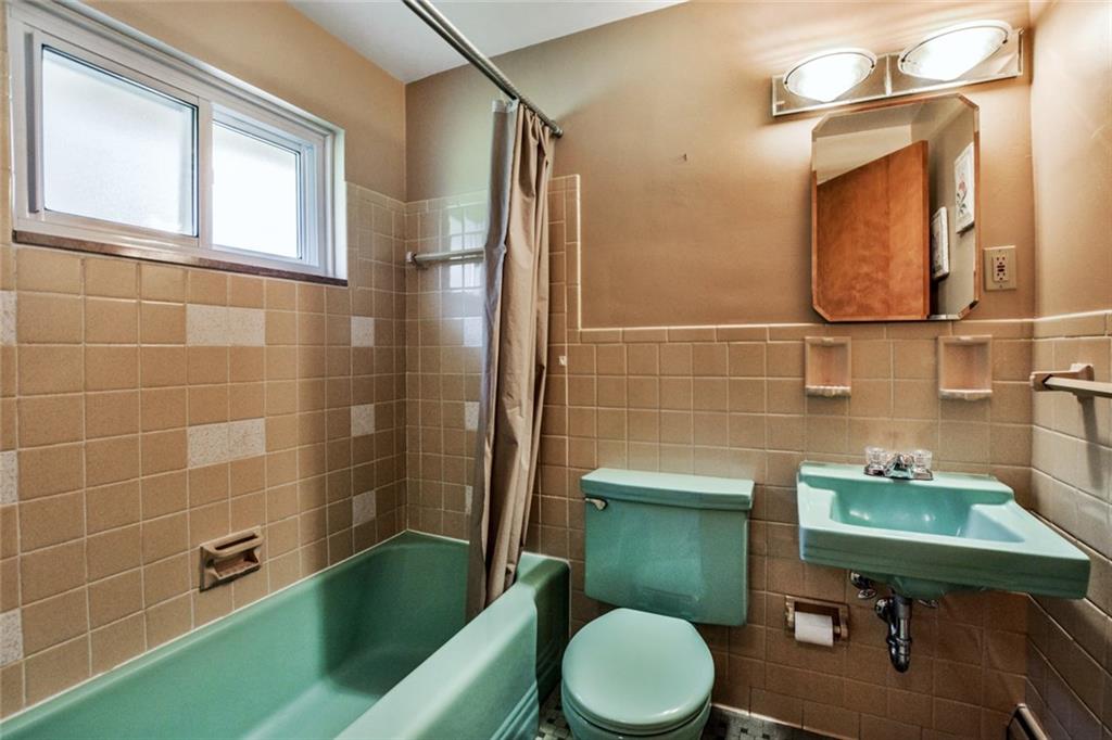 902 Rutgers Drive Allison Park, PA 15101 - Photo 13 of 24 Gallery Image 13