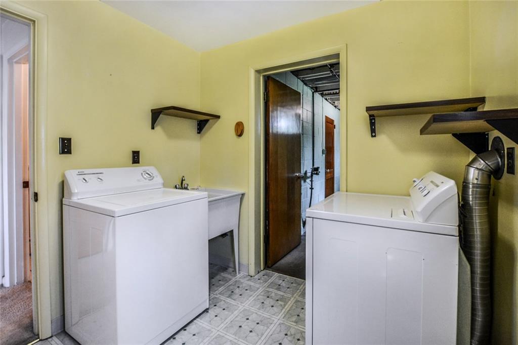 902 Rutgers Drive Allison Park, PA 15101 - Photo 19 of 24 First floor laundry room.