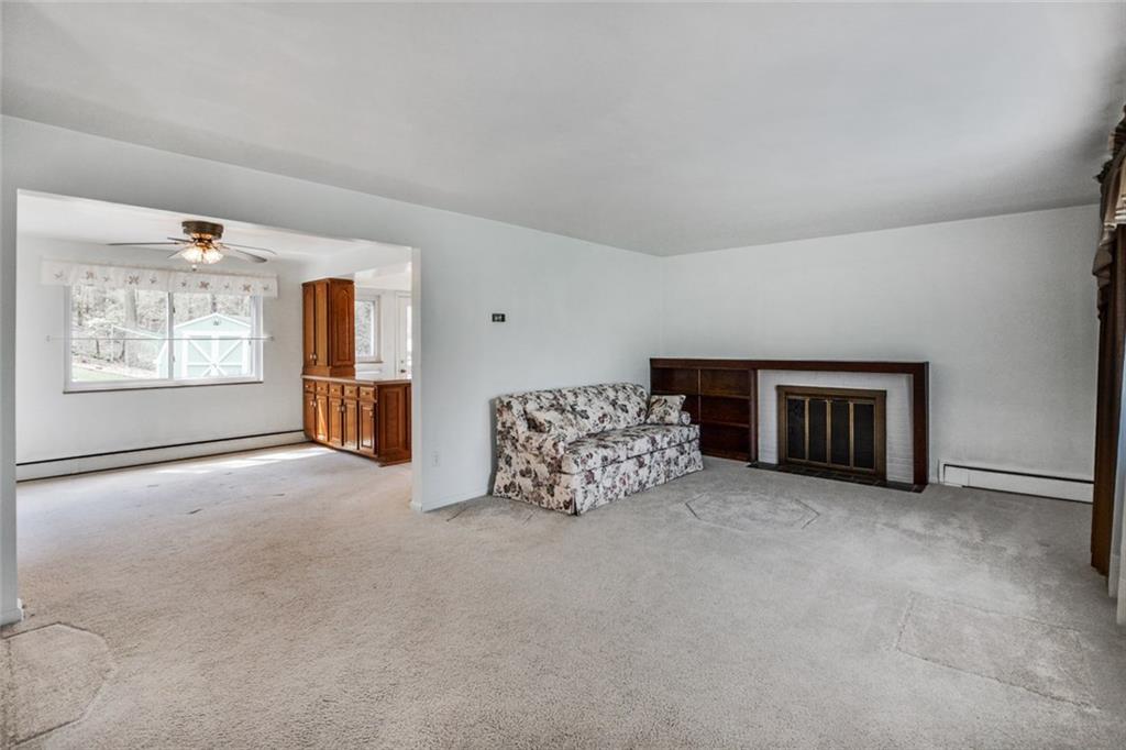 902 Rutgers Drive Allison Park, PA 15101 - Photo 4 of 24 Gallery Image 4