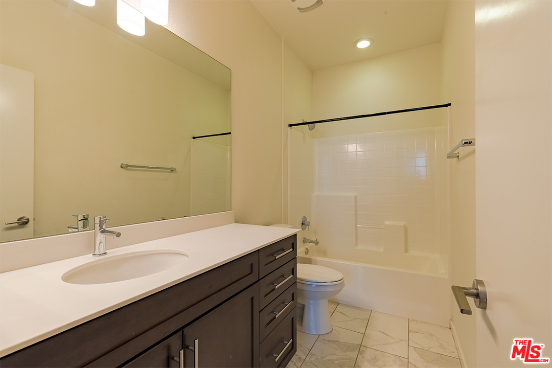 616 Colorado Circle Carson, CA 90745 - Photo 16 of 24