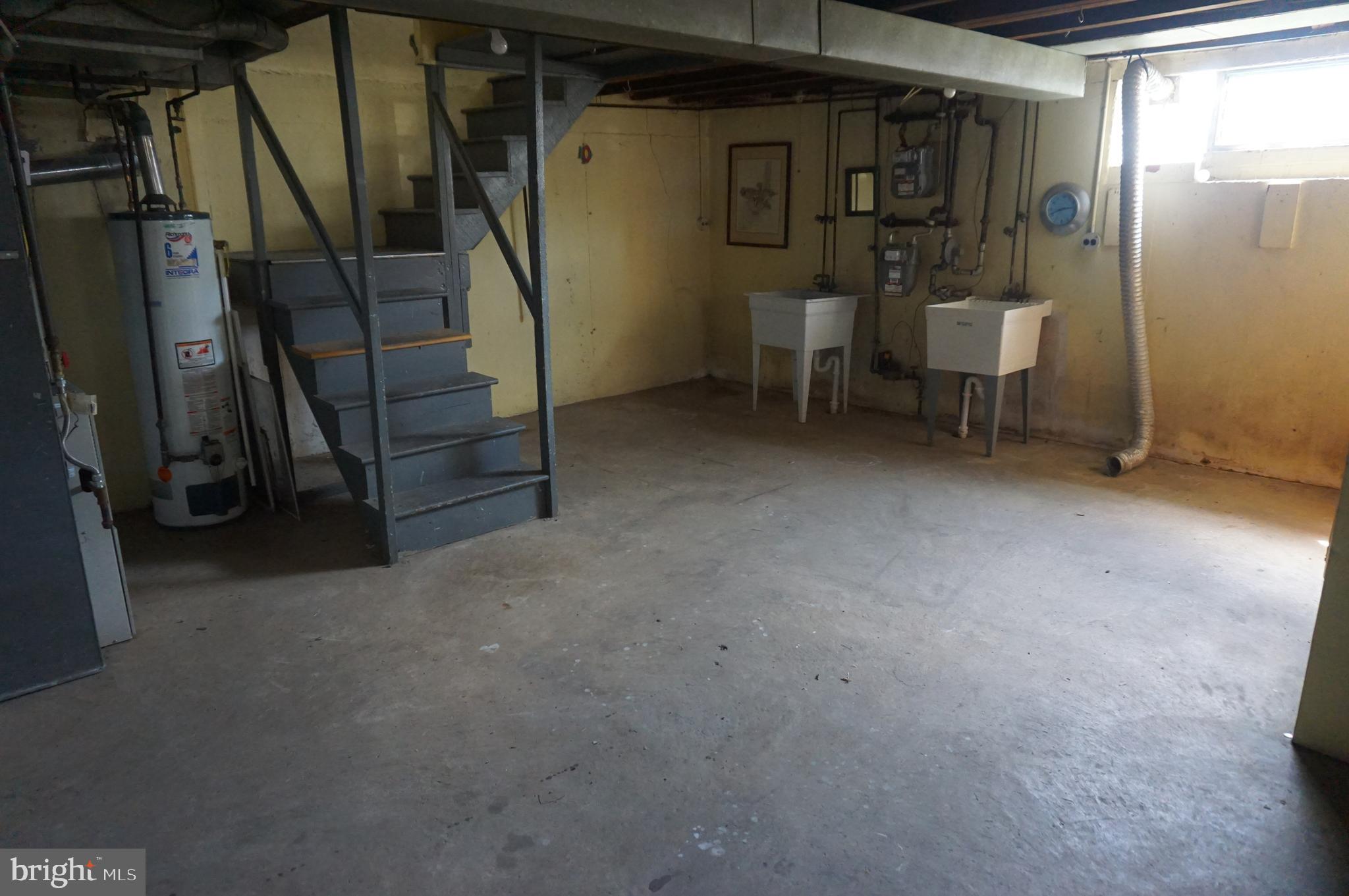 9041 Wesleyan Road Philadelphia, PA 19136 - Photo 29 of 35 a view of empty room