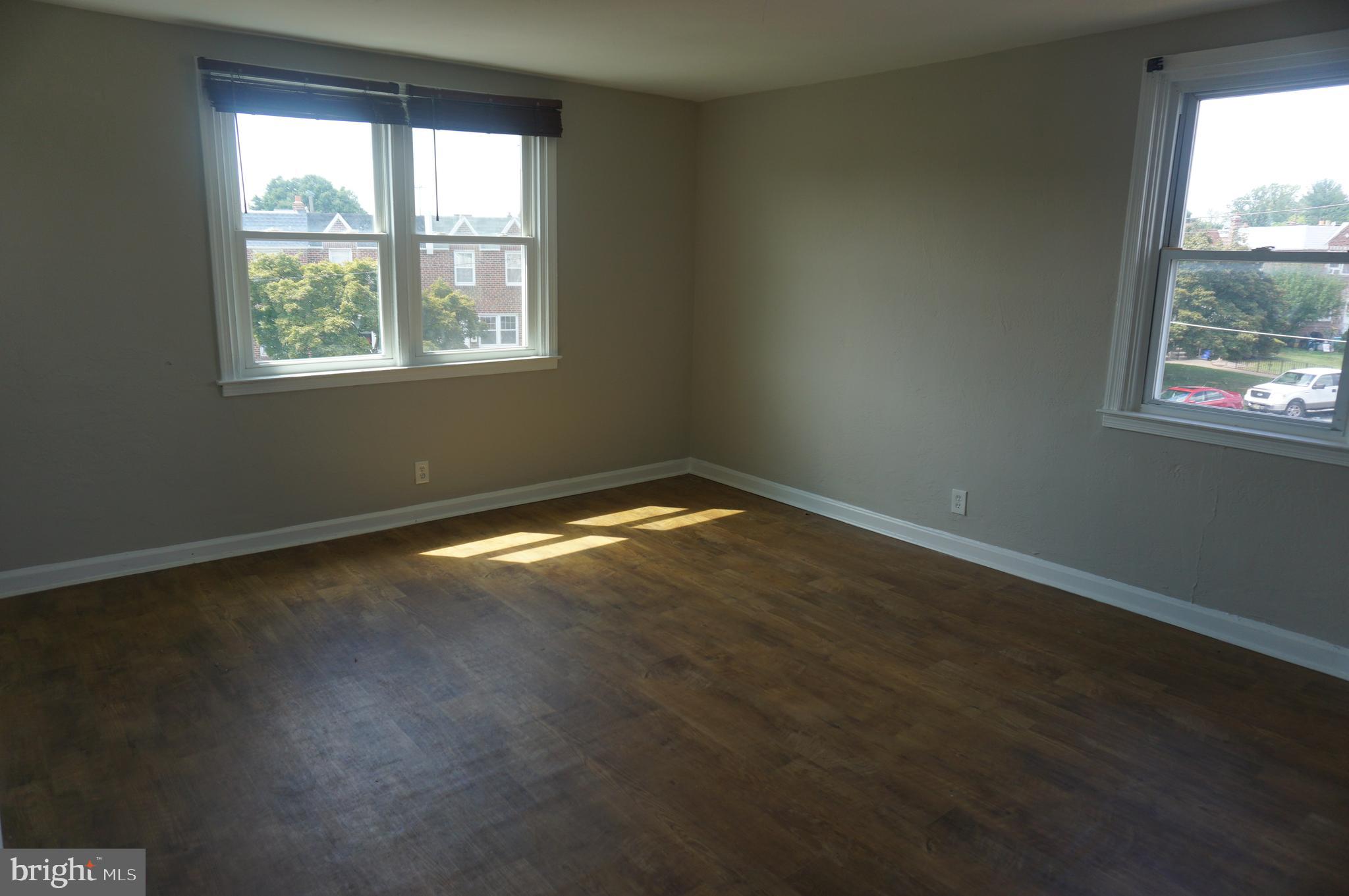9041 Wesleyan Road Philadelphia, PA 19136 - Photo 10 of 35 an empty room with a window