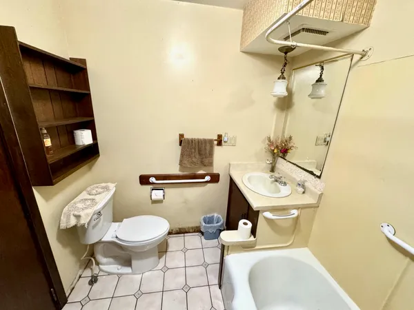 $599,900 | W3769 Highway 44, Markesan, WI 53946