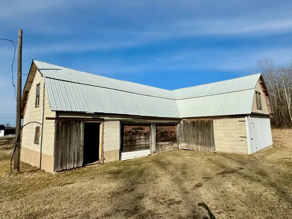 $599,900 | W3769 Highway 44, Markesan, WI 53946