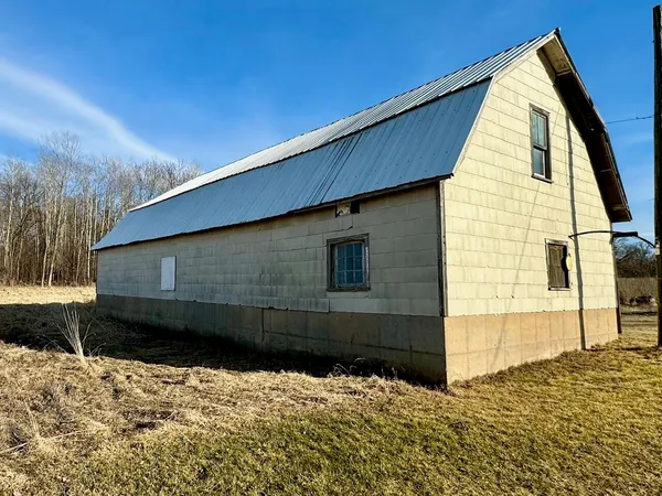 $599,900 | W3769 Highway 44, Markesan, WI 53946