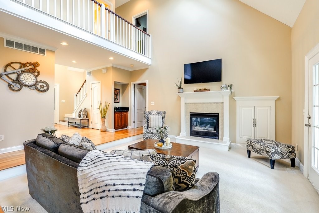 391 Barlow Road Hudson, OH 44236 - Photo 14 of 50 Open, airy, full of neutral tones a natural light.