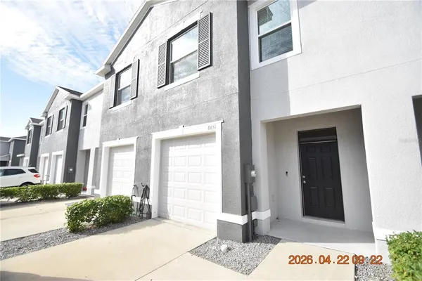 $2,095 | 8651 Falling Blue Place, Unit 8651, Riverview, FL 33578
