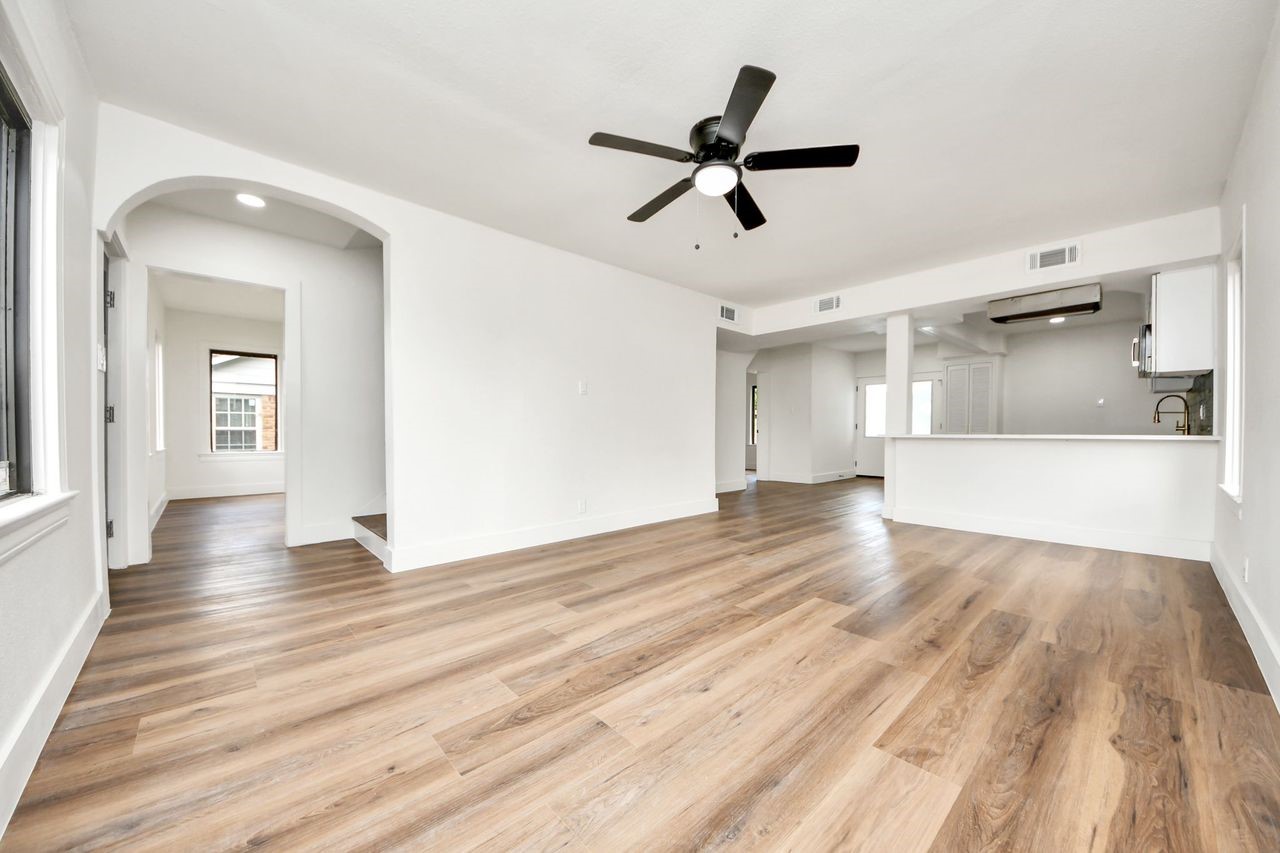 2518 Oakcliff Street Houston, TX 77023 - Photo 8 of 20