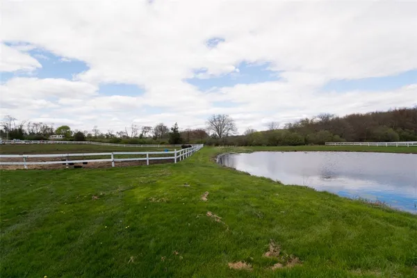 $2,500,000 | 3622 Main Road, Tiverton, RI 02878