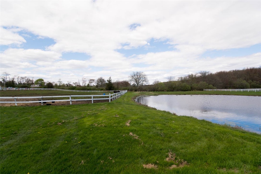 3622 Main Road Tiverton, RI 02878 - Photo 2 of 50