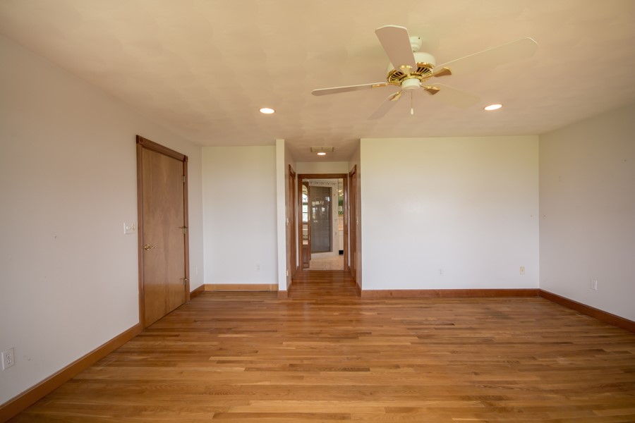 3622 Main Road Tiverton, RI 02878 - Photo 25 of 50