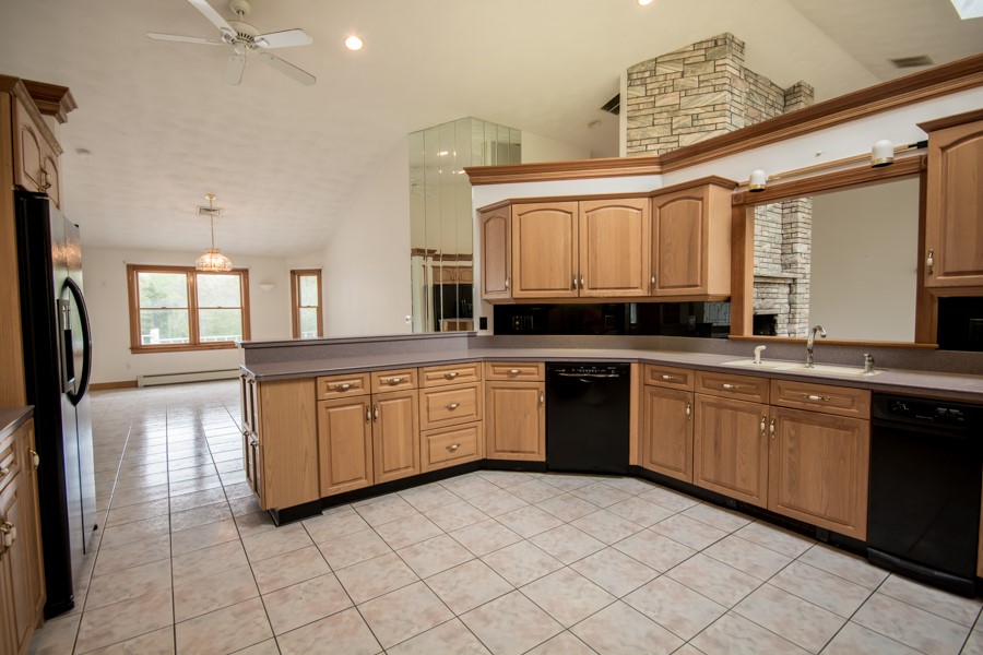 3622 Main Road Tiverton, RI 02878 - Photo 36 of 50