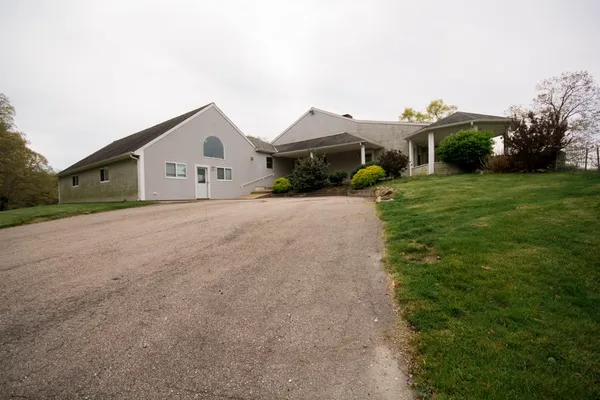 $2,500,000 | 3622 Main Road, Tiverton, RI 02878