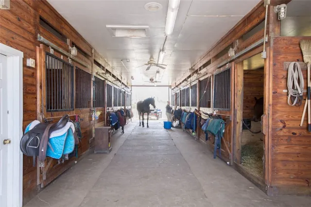 $2,500,000 | 3622 Main Road, Tiverton, RI 02878