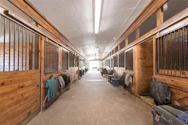 $2,500,000 | 3622 Main Road, Tiverton, RI 02878